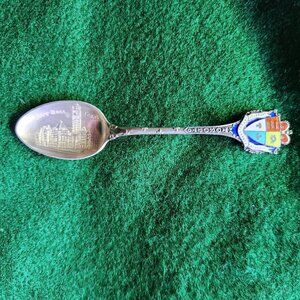 Sterling Silver Scheuer Souvenir Spoon Toronto City Hall Enamelled 11 grams